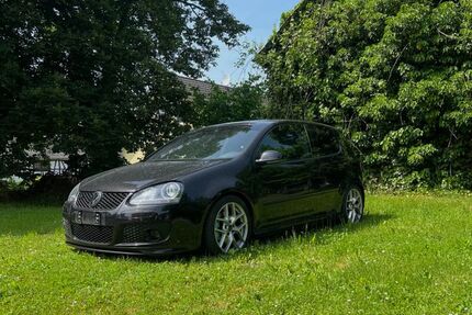 VW Golf 181.000 km 6.500 &euro; Oberirsen 57635