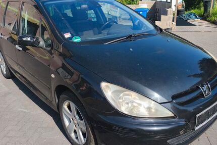 Peugeot 307 294.000 km 950 &euro; Helmenzen 57612