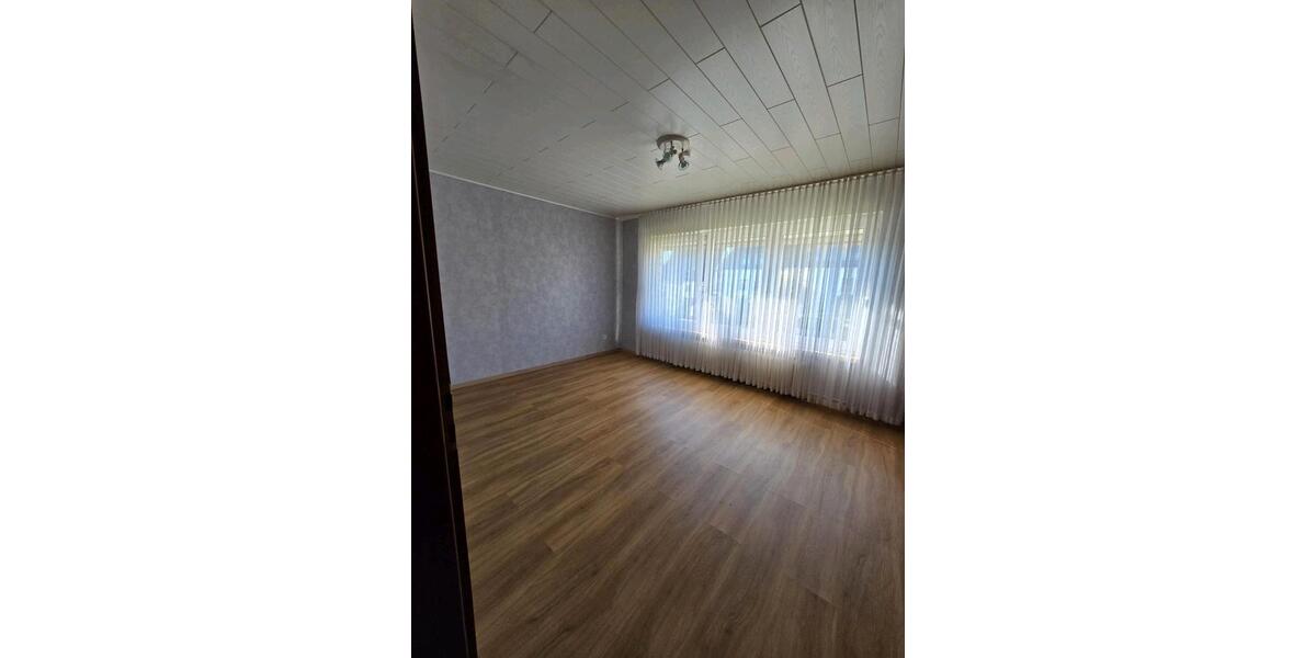 Einfamilienhaus Seesen - 6 Zimmer, 171 m&sup2;, 235.000&euro; | Angebot:27126845