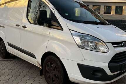 Ford Transit Custom 340.136 km 5.900 € Frankfurt am Main 60388