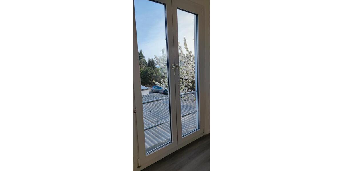 Etagenwohnung Tettnang - 6 Zimmer, 150 m&sup2;, 2.000&euro; | Angebot:26285260