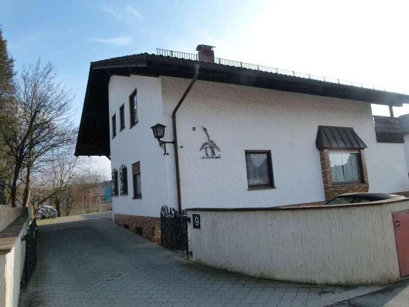 Wohnung zum Mieten in Rosenheim 561 € 33 m²