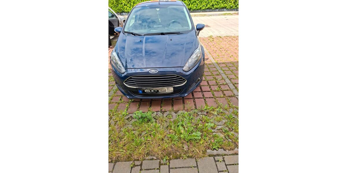 Ford Fiesta 90.700 km 5.200 &euro; Weiden i.d.OPf 92637