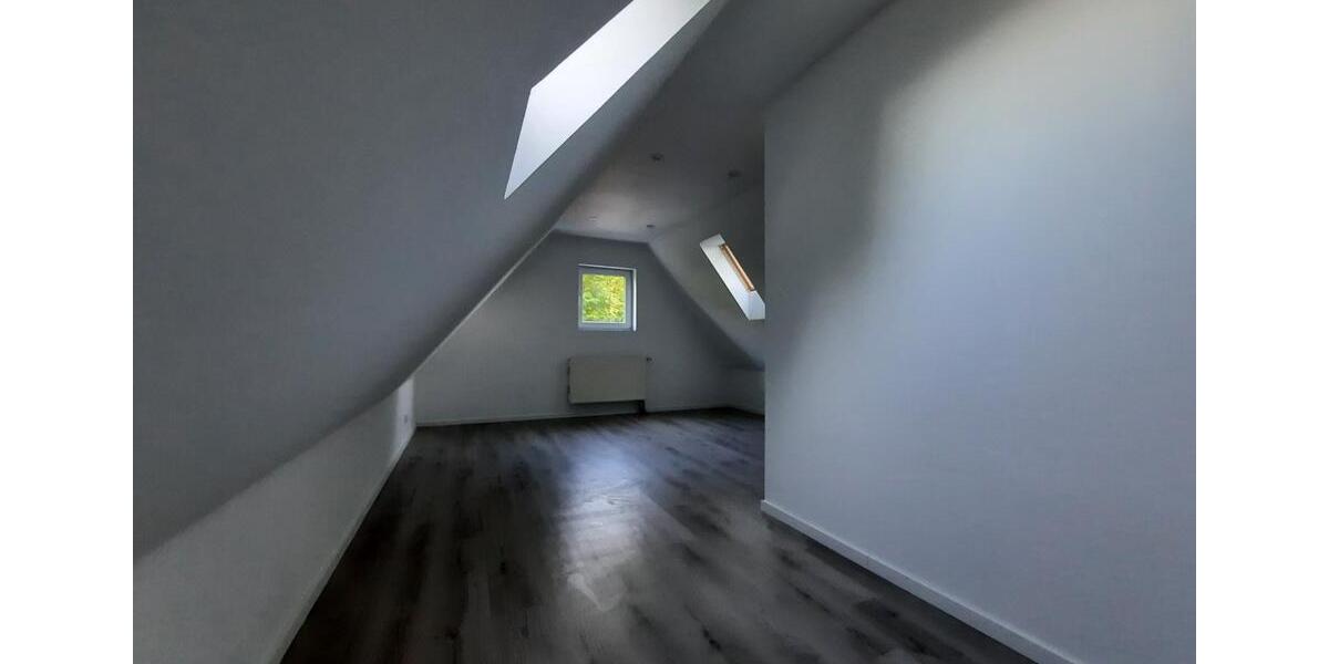 Maisonettenwohnung Mölln - 6 Zimmer, 130 m&sup2;, 1.600&euro; | Angebot:25286153