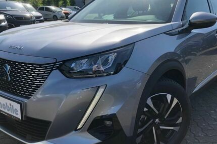 Peugeot 2008 27.400 km 19.949 € Singen 78224