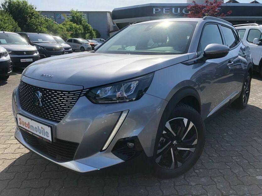 Peugeot 2008 27.400 km 19.949 € Singen 78224