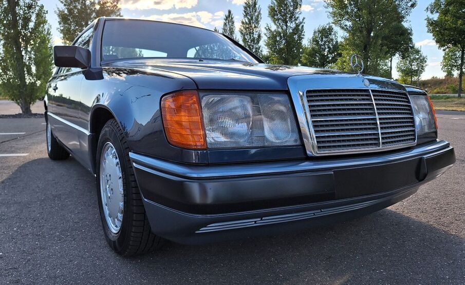Mercedes-Benz CE 300 179.900 km 17.980 € Bad Lausick 04651
