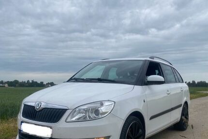 Skoda Fabia 224.000 km 2.900 &euro; Aislingen 89344