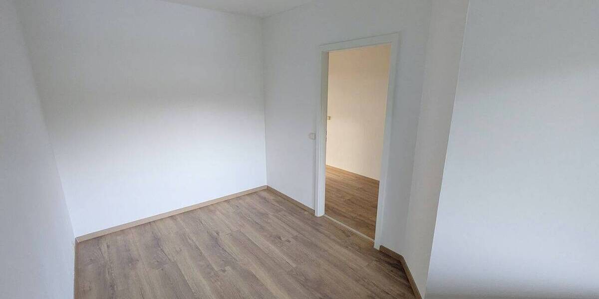 Etagenwohnung Burgstädt Burkersdorf - 2 Zimmer, 48 m&sup2;, 395&euro; | Angebot:26805962