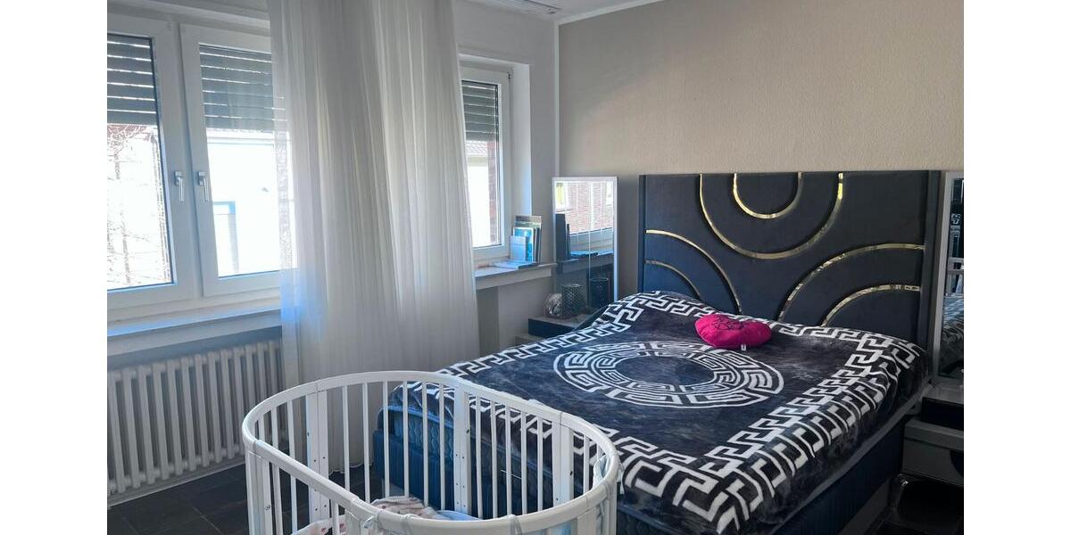 Etagenwohnung Mönchengladbach Süd - 2 Zimmer, 65 m&sup2;, 625&euro; | Angebot:26036371