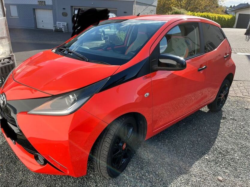 Aygo (X)