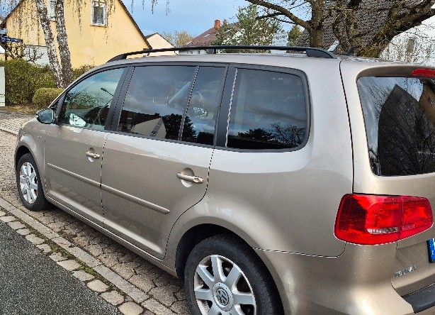VW Touran 120.970 km 8.100 &euro; Nürnberg 90449