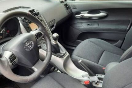 Toyota Auris 142.000 km 5.300 &euro; Rastatt 76437