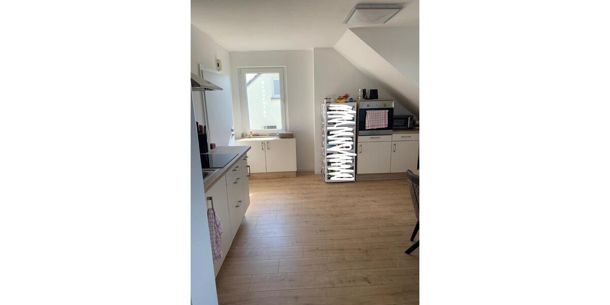 Dachgeschoßwohnung Petersberg - 2 Zimmer, 61 m&sup2;, 600&euro; | Angebot:26287927