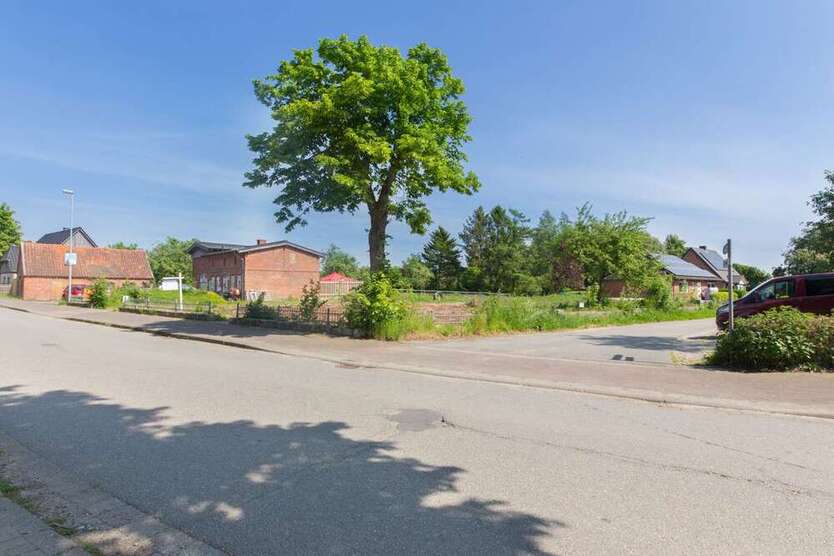 Grundstück zu verkaufen in Ekenis 119.000 € 683 m²