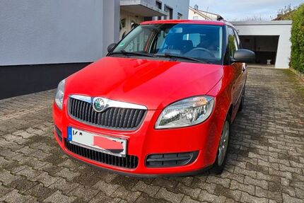 Skoda Fabia 86.300 km 4.900 &euro; Ettlingen 76275