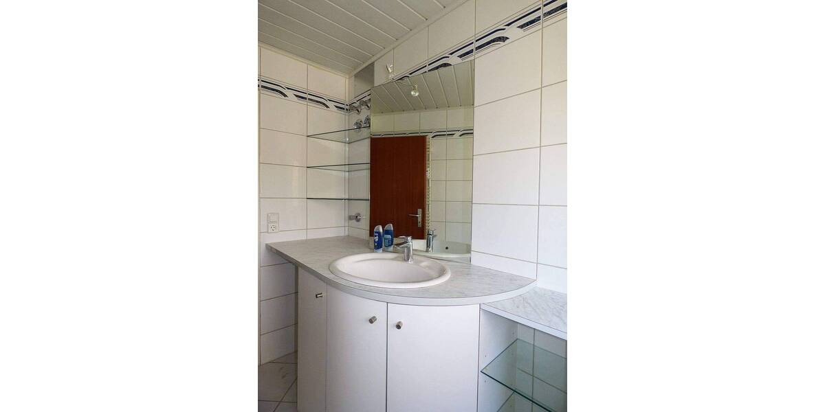 Etagenwohnung Überlingen - 3 Zimmer, 87 m&sup2;, 240.000&euro; | Angebot:26902035