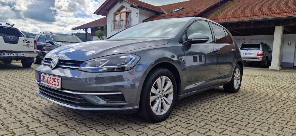 VW Golf 93.245 km 14.900 € Haibach 94353