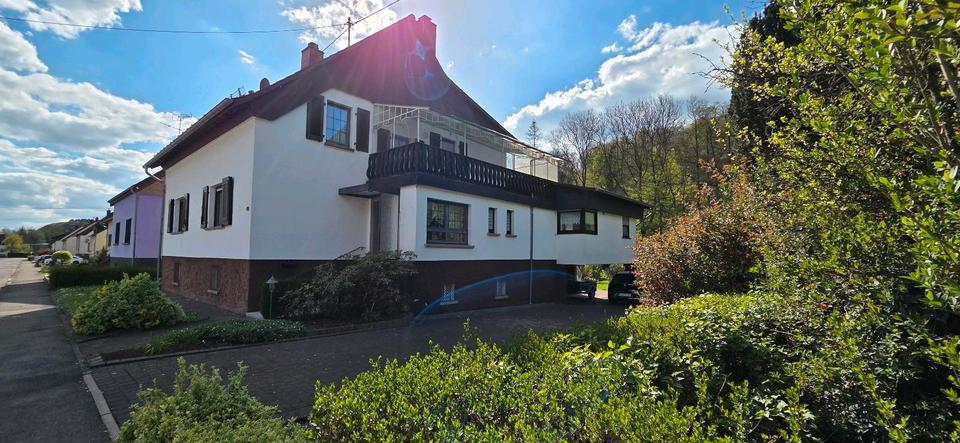 Einfamilienhaus Wadern - 8 Zimmer, 240 m&sup2;, 349.000&euro; | Angebot:26284900