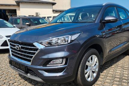 Hyundai TUCSON 131.200 km 17.250 € Cottbus 03042