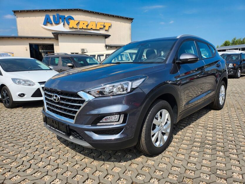 Hyundai TUCSON 131.200 km 17.250 € Cottbus 03042