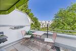Lichtdurchflutete 3-Zimmer-Wohnung mit umfassender Dachterrasse und Tiefgaragenstellplatz