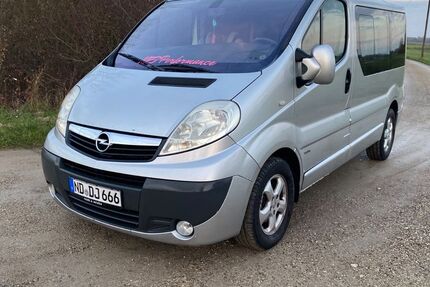 Opel Vivaro 245.000 km 6.799 &euro; Karlskron 85123