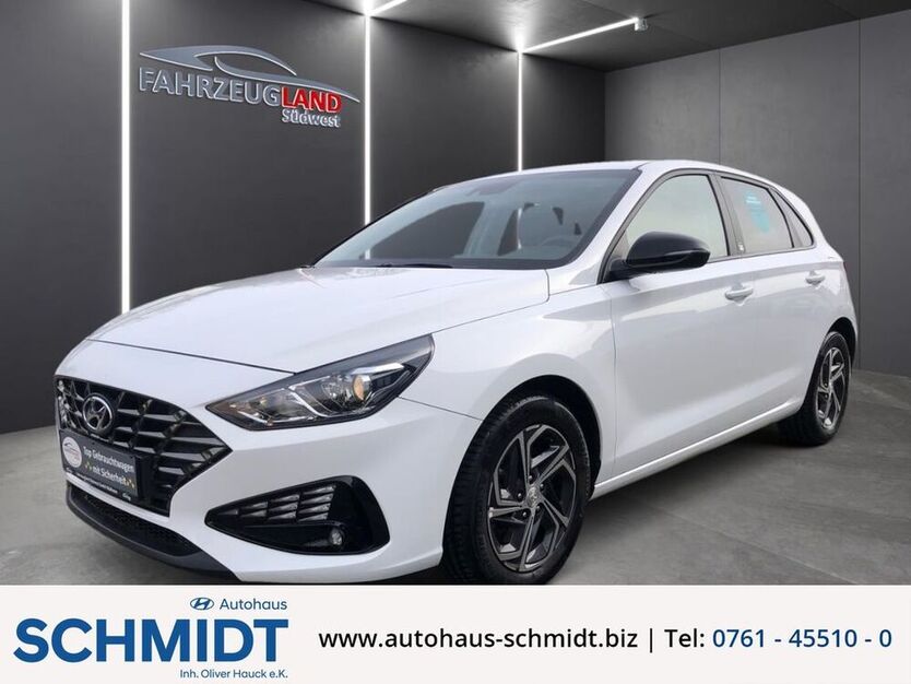 i30