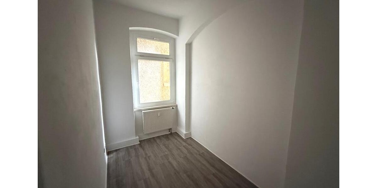 Etagenwohnung Greiz - 4 Zimmer, 115 m&sup2;, 650&euro; | Angebot:25887625