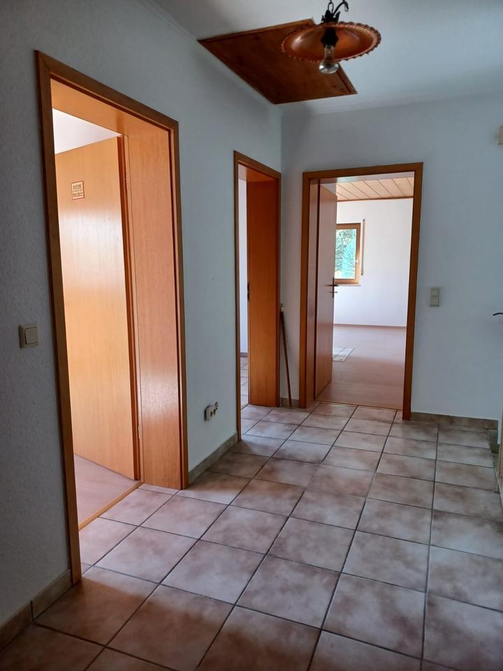 Einfamilienhaus mit 4 Zi. und Garten zimmer