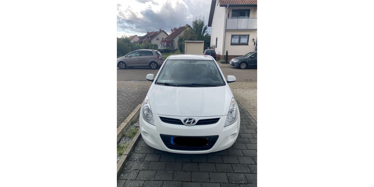 Hyundai i20 155.000 km 3.500 € Bad Schönborn 76669