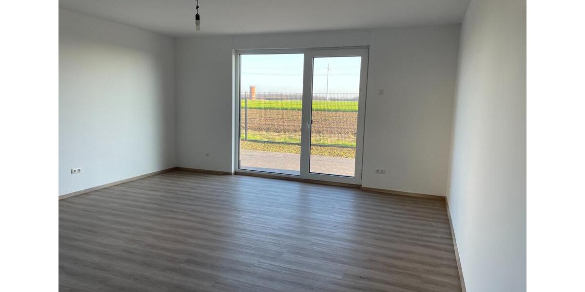 Doppelhaushälfte Giesen - 3 Zimmer, 83 m&sup2;, 1.130&euro; | Angebot:24838403