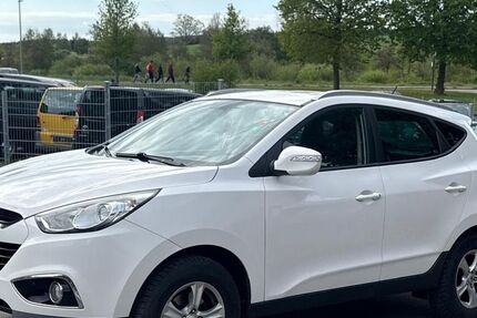 Hyundai ix35 265.000 km 2.799 &euro; Dunningen 78655