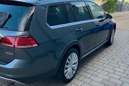 VW Golf 194.000 km 14.500 &euro; Leingarten 74211