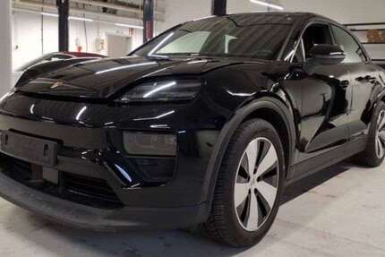 Porsche Macan 11.975 km 69.999 &euro; Stuttgart 70499