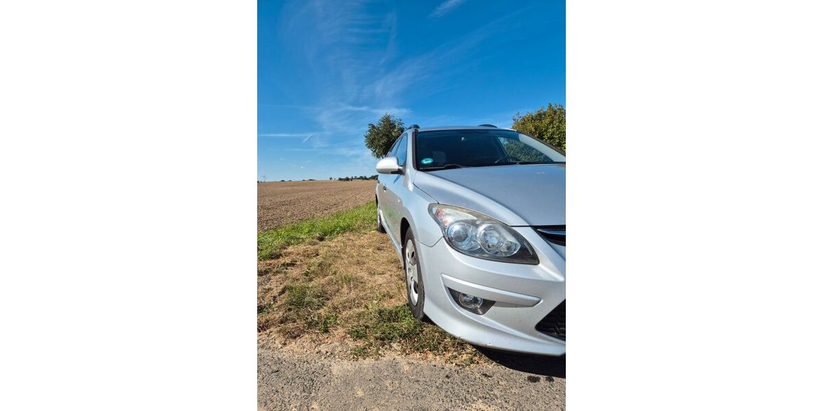 Hyundai i30 174.000 km 3.000 &euro; Grimma 04668