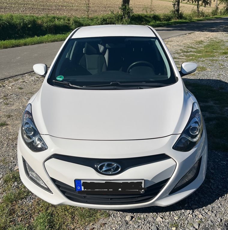i30