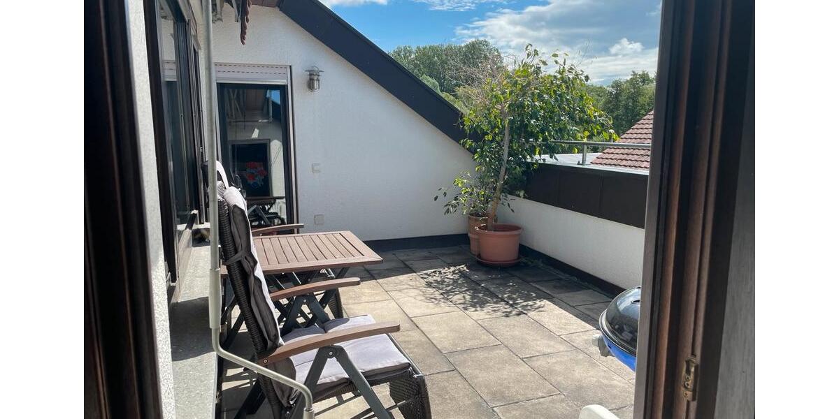Dachgeschoßwohnung Singen (Hohentwiel) - 3 Zimmer, 83 m&sup2;, 249.000&euro; | Angebot:25249823