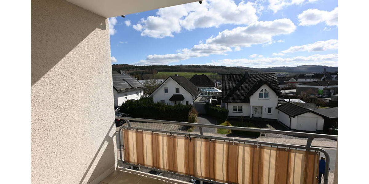 Etagenwohnung Schmallenberg - 3 Zimmer, 87 m&sup2;, 725&euro; | Angebot:26015631
