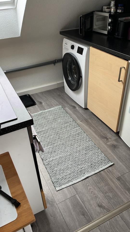 Schöne Dachgeschoss Wohnung