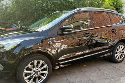 Ford Kuga 112.000 km 14.900 &euro; Hamburg 21149