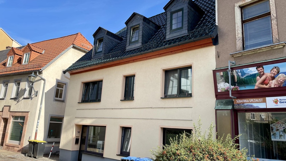 Mehrfamilienhaus, Wohnhaus Burgstädt - 6 Zimmer, 260 m&sup2;, 269.000&euro; | Angebot:25690415