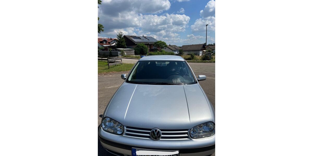 VW Golf 93.030 km 2.300 &euro; Aalen 73432