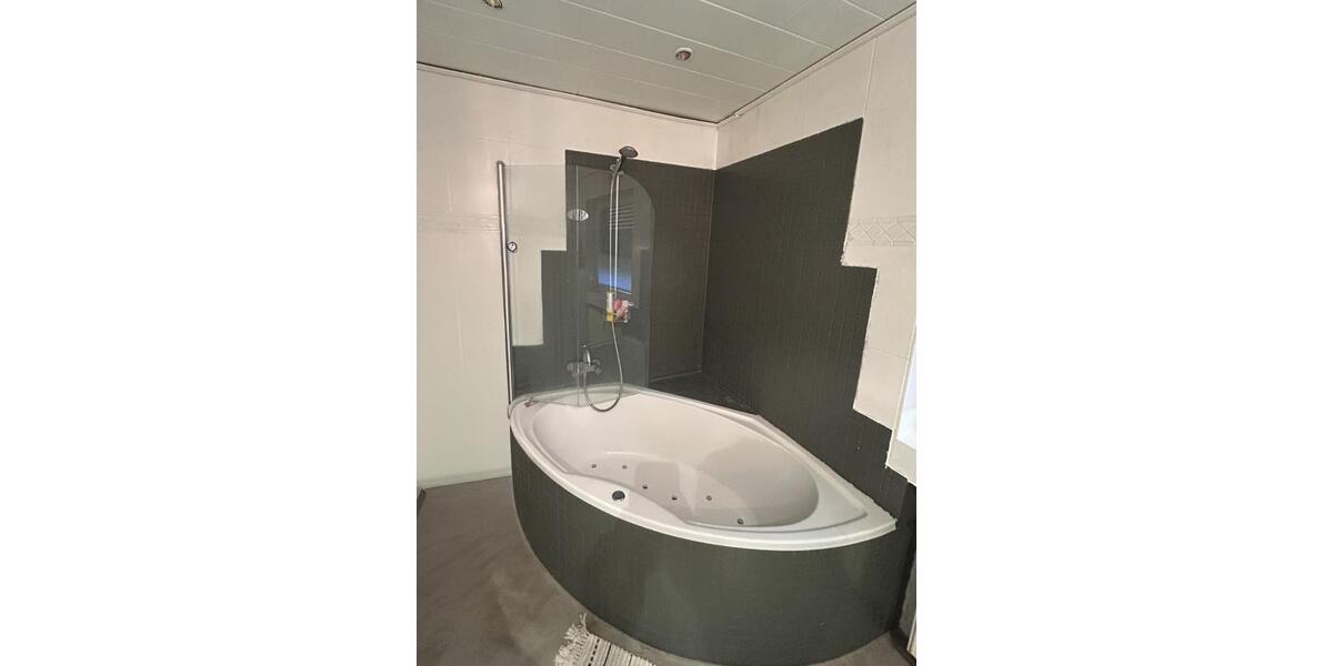 Einfamilienhaus Saarbrücken St. Arnual - 2.5 Zimmer, 70 m&sup2;, 1.050&euro; | Angebot:26224524