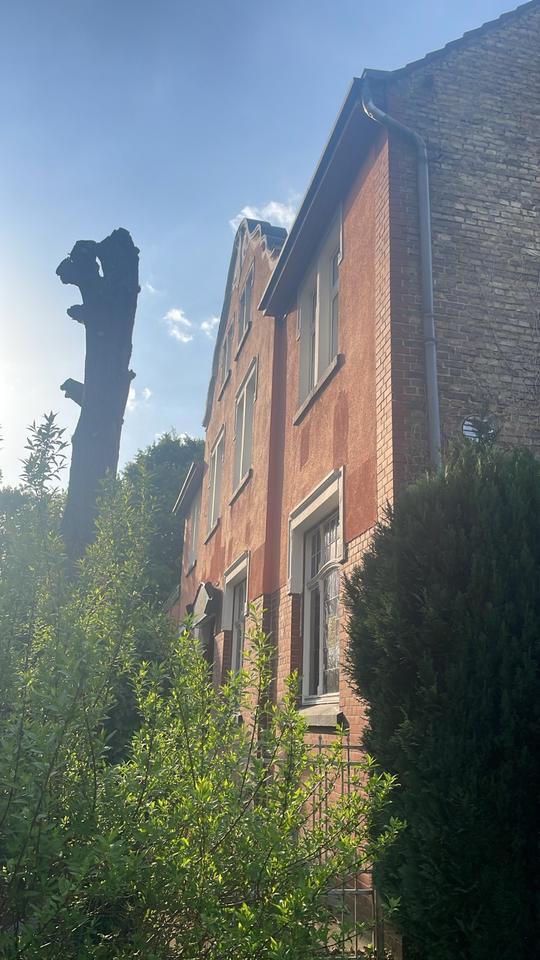 Mehrfamilienhaus