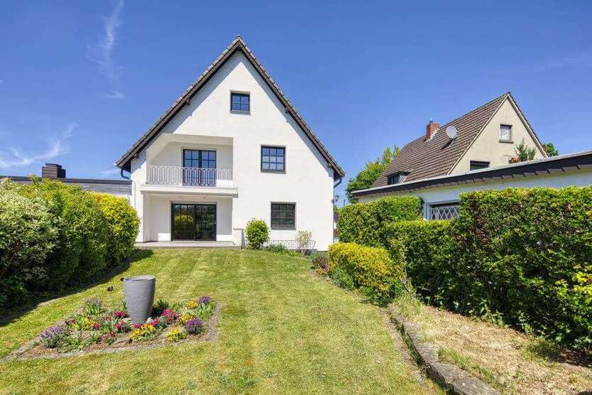 Haus zum Kaufen in Bergisch Gladbach 748.000 € 156 m²