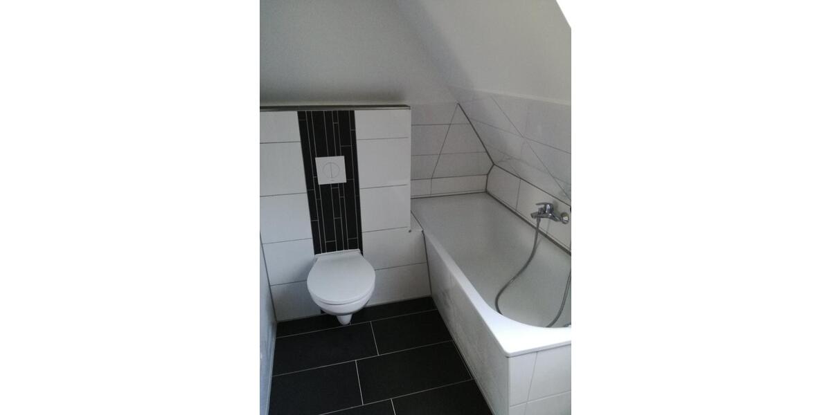 Dachgeschoßwohnung Friesack - 1 Zimmer, 35 m&sup2;, 380&euro; | Angebot:26032852