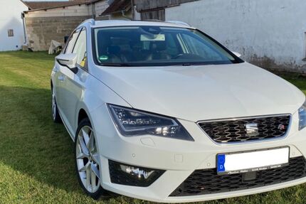 Seat Leon 157.000 km 13.999 &euro; Heroldsbch 91336