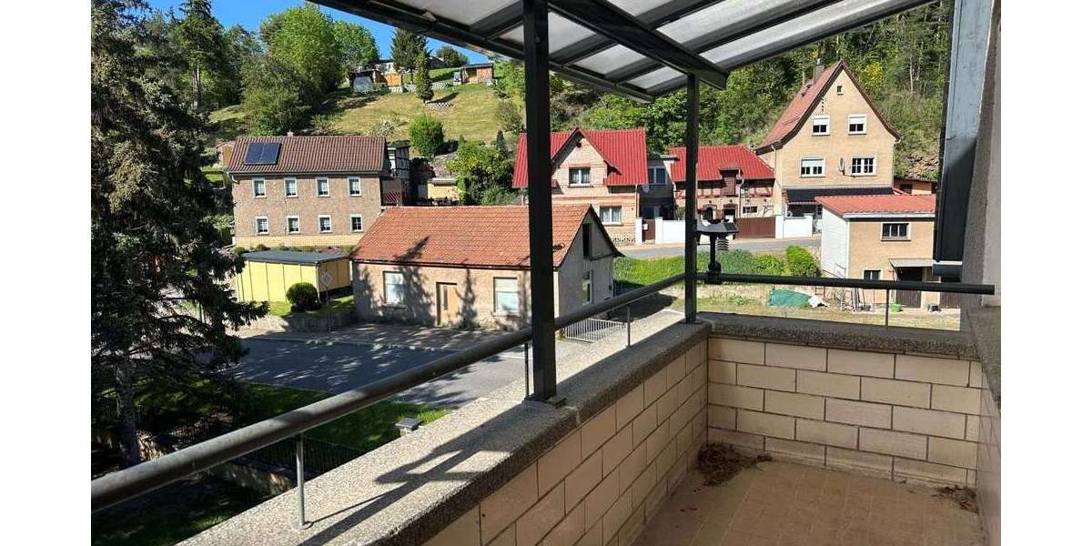 Saniertes Einfamilienhaus mit zwei Garagen in guter Wohnlage - Einfamilienhaus Unterwellenborn | Angebot:26777918