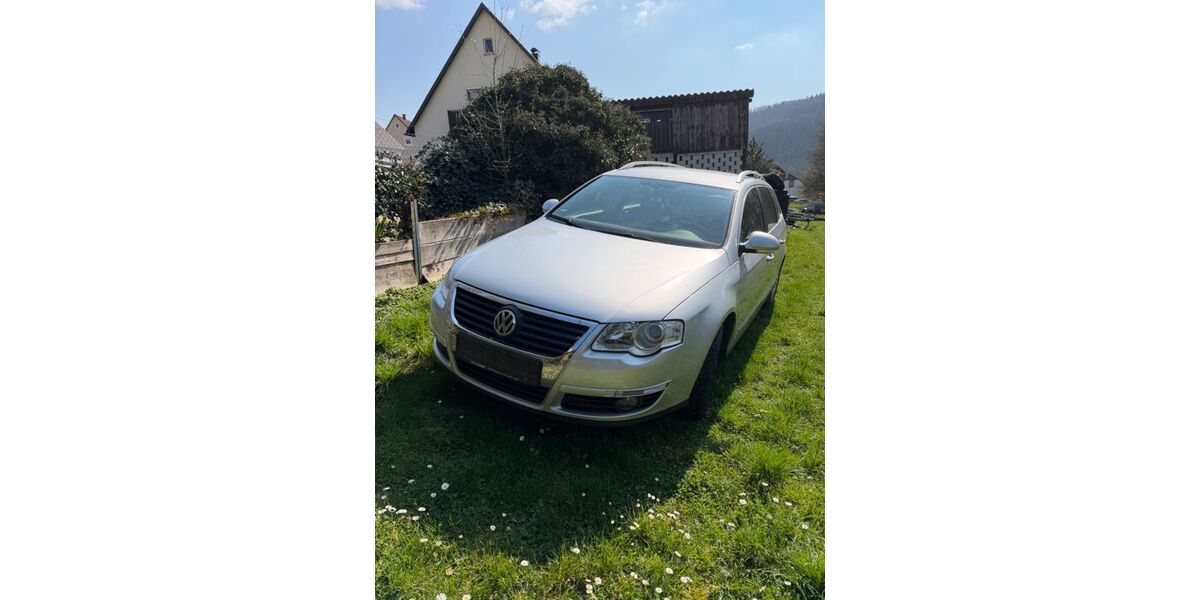 VW Passat Variant 204.000 km 2.499 &euro; Weißbach 74679